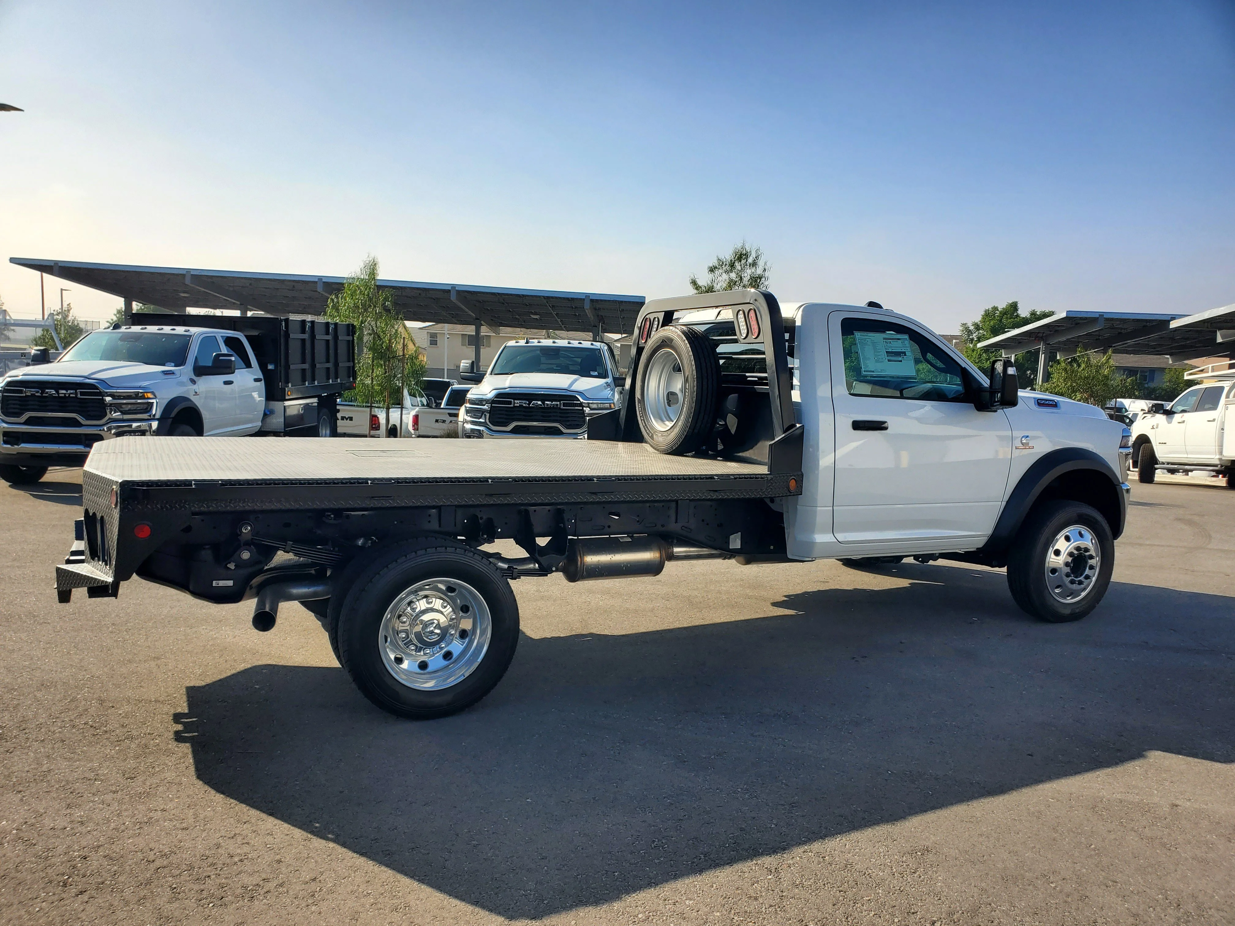 New 2026 Bright White Clear-Coat Exterior Paint RAM Tradesman image 6