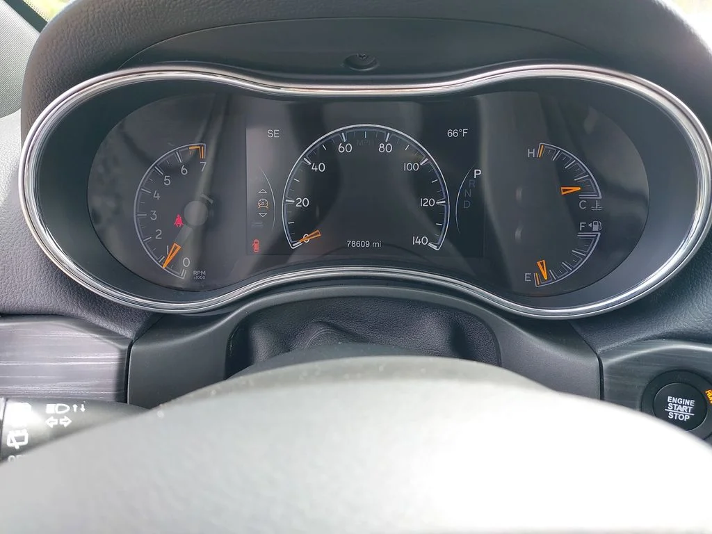 Used 2020 Gray Jeep Laredo E image 18