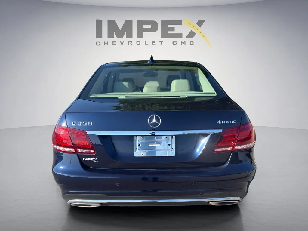 Used 2014  Mercedes-Benz E 350 Luxury image 4