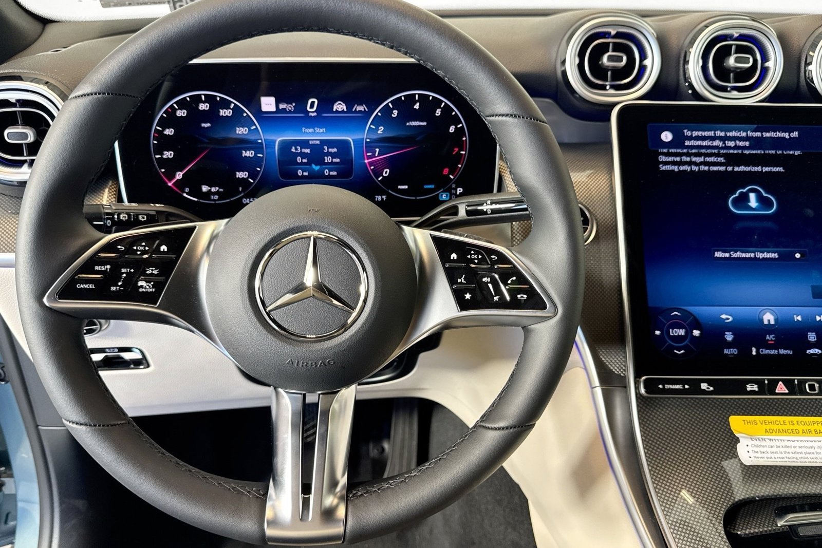 New 2026 Verde Silver Metallic Mercedes-Benz GLC 300 image 11
