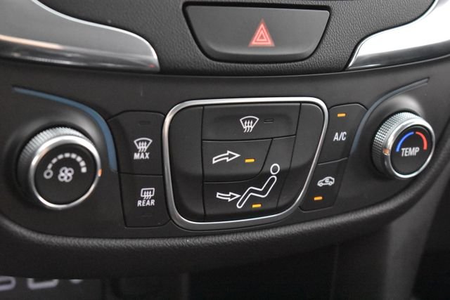 Used 2020 Silver Chevrolet LT image 27
