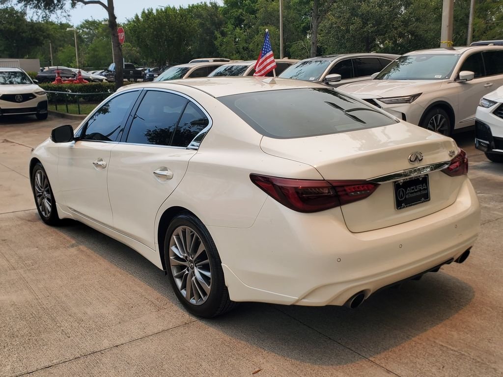 Used 2023 White INFINITI LUXE image 5
