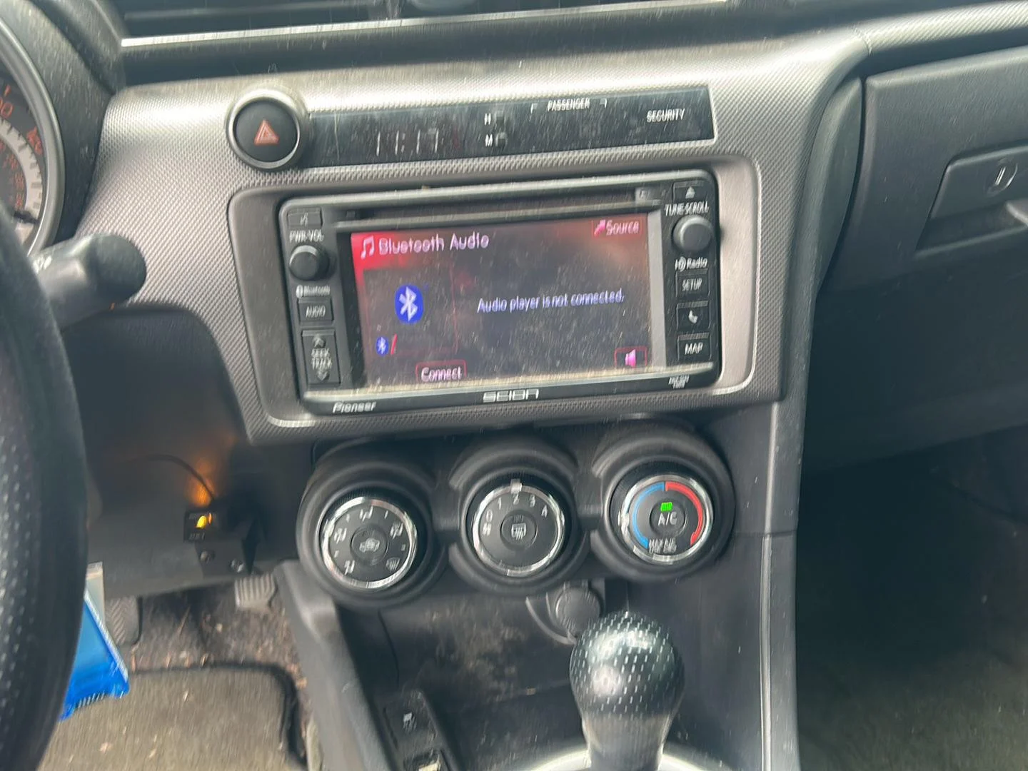 Used 2014 Super White Scion  image 14