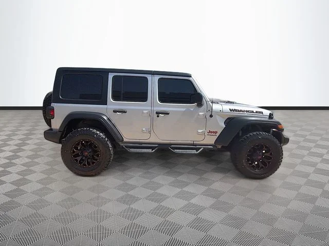Used 2022 Silver Jeep Unlimited Sport Altitude image 8