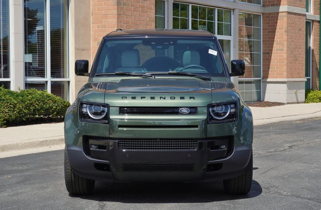 New 2026 Woolstone Green Land Rover S image 4