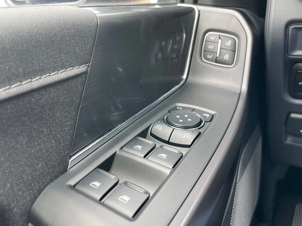 New 2026 Black Ford Lariat image 30