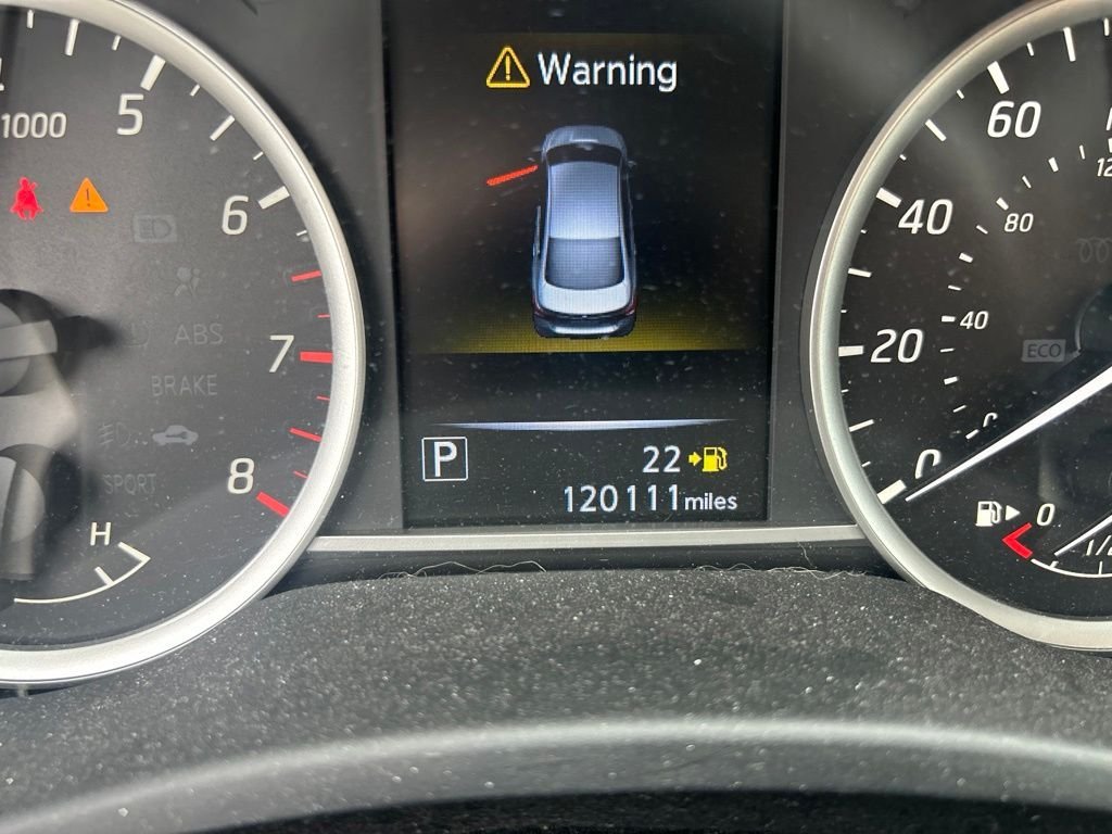 Used 2016 Black Nissan SR image 7