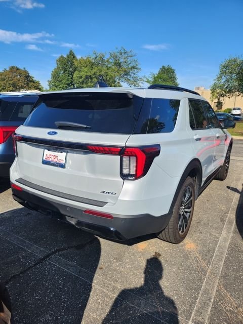Certified Used 2026 Space White Metallic Ford ST-Line image 7