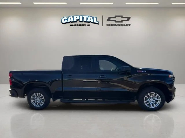 Used 2020 BLACK Chevrolet RST image 6