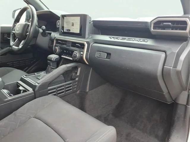 Used 2025  Toyota SR image 22