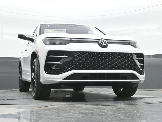New 2026 White Volkswagen 2.0T SEL R-Line Turbo image 22