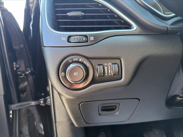 Used 2019 Black Jeep Trailhawk image 28