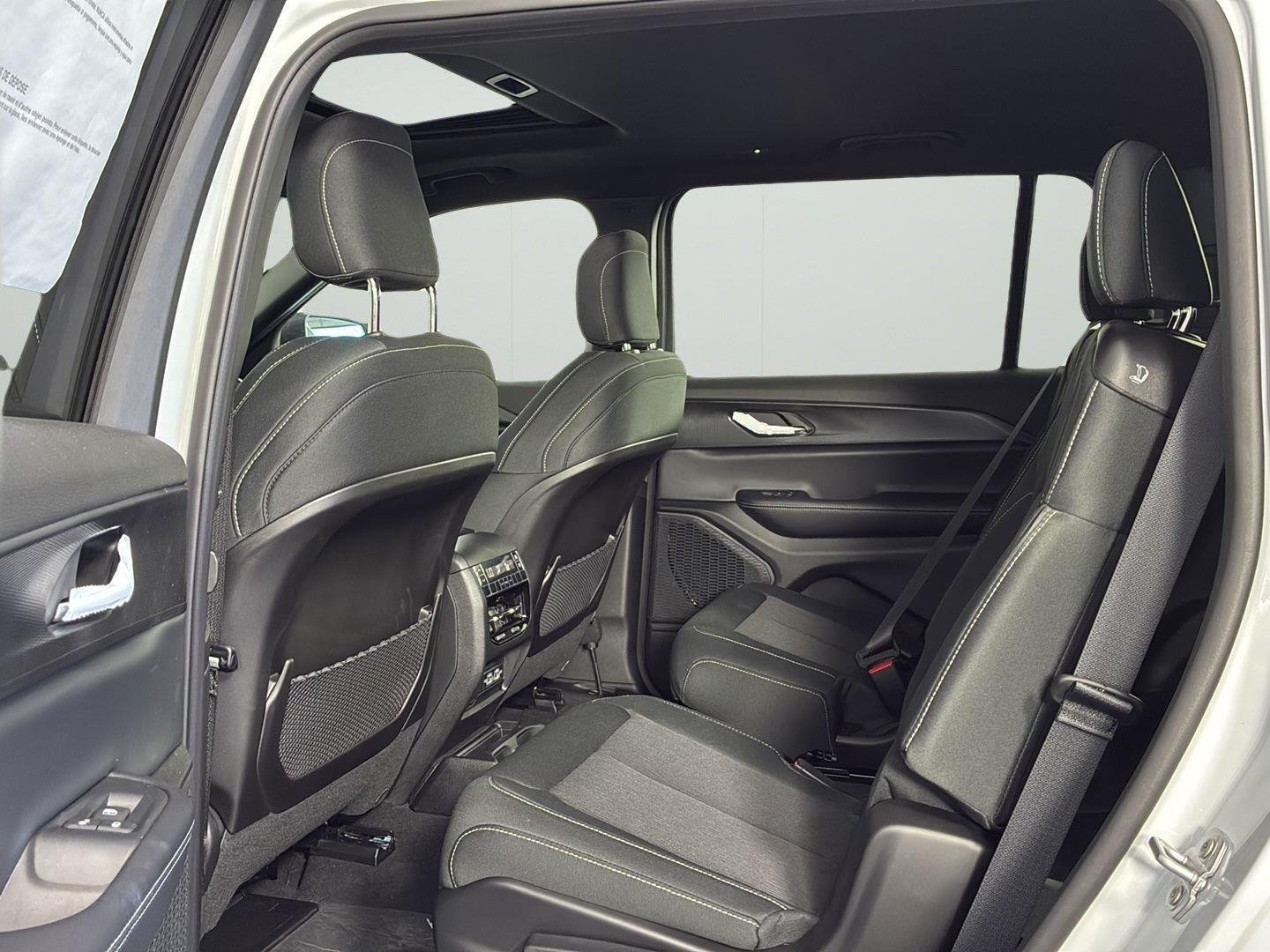 New 2026 Bright White Clearcoat Jeep Laredo X image 9
