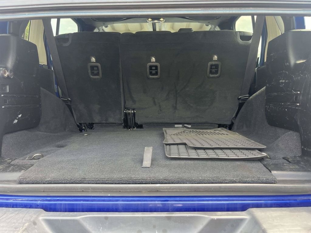 Used 2019 Blue Jeep Unlimited Sahara image 10