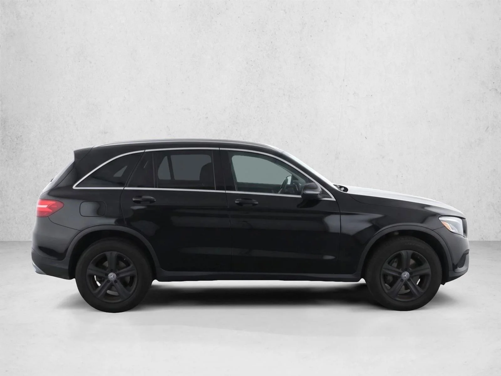 Used 2017 Black Mercedes-Benz GLC 300 image 8