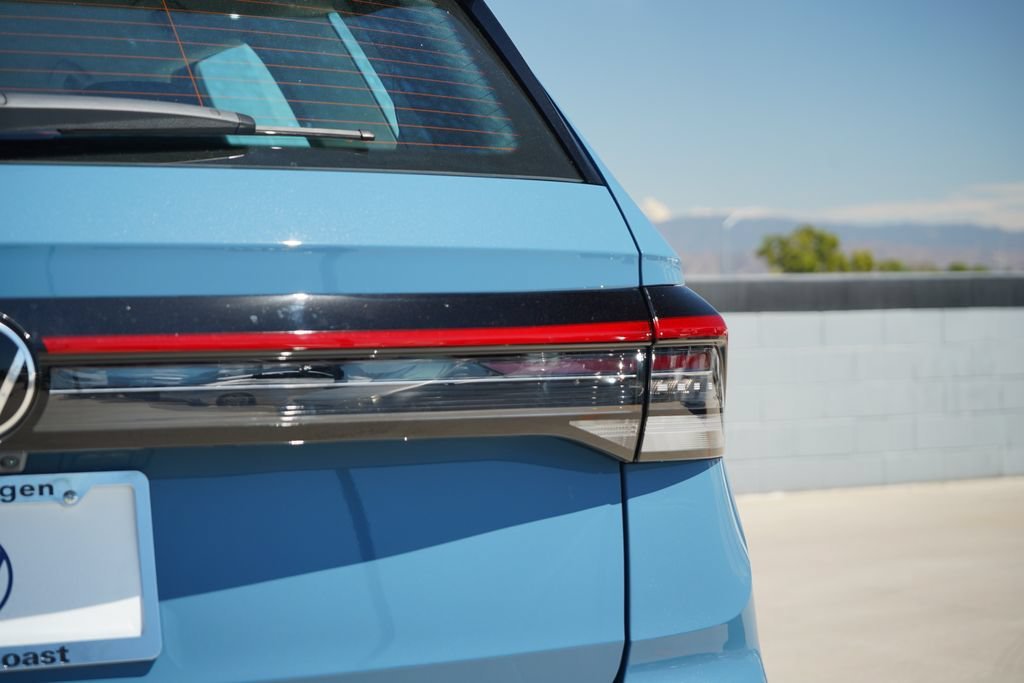 New 2027 Monterey Blue Pearl Volkswagen 1.5T S image 8