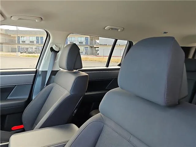 New 2026 Serenity White Hyundai SE image 11