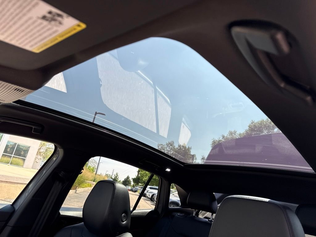 Certified Used 2022  Volkswagen Pro S image 24