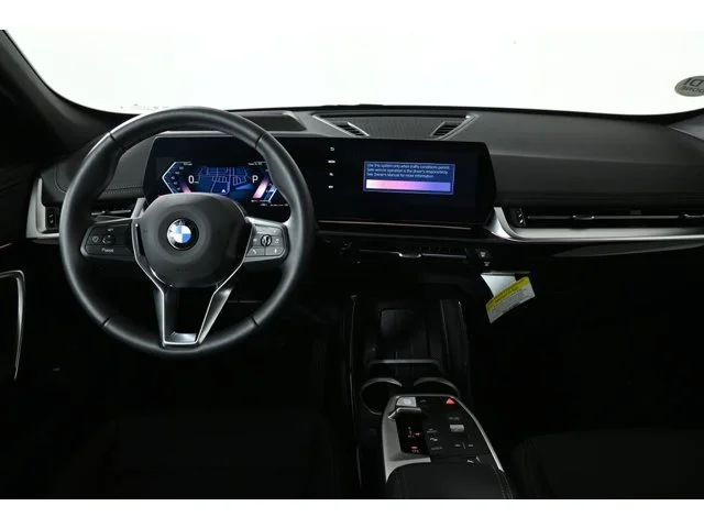 New 2026 Cape York Green Metallic BMW xDrive28i image 16