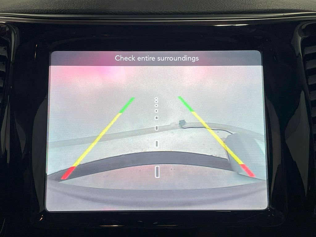 2019 Jeep Cherokee Limited photo 3