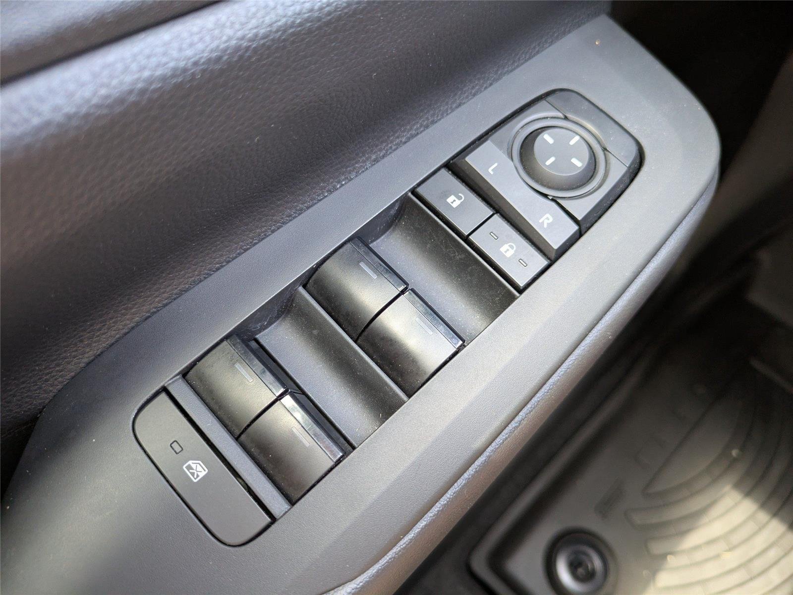 Used 2024 Wind Chill Pearl Toyota SE image 22