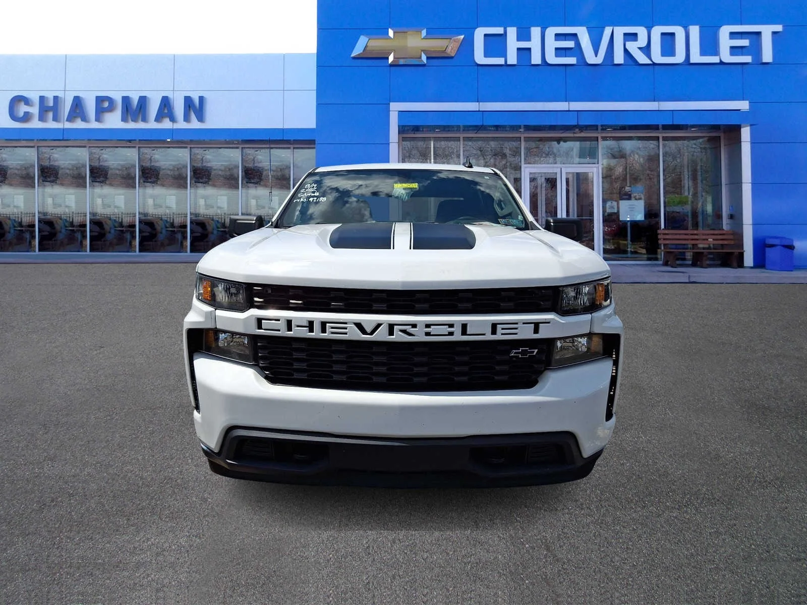 Used 2022 Summit White Chevrolet Custom image 2