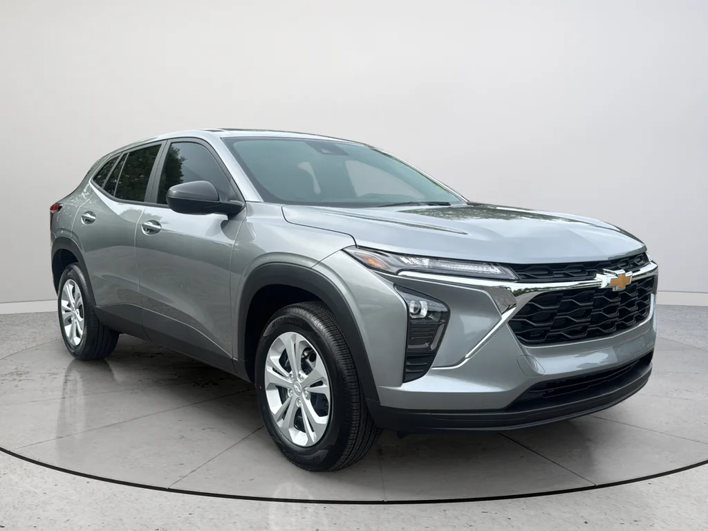 2026 Chevrolet Trax LS's photo