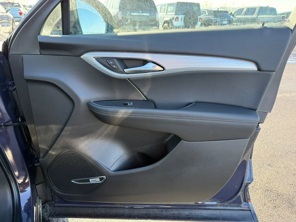 New 2026 Midnight Opal Buick Avenir image 40