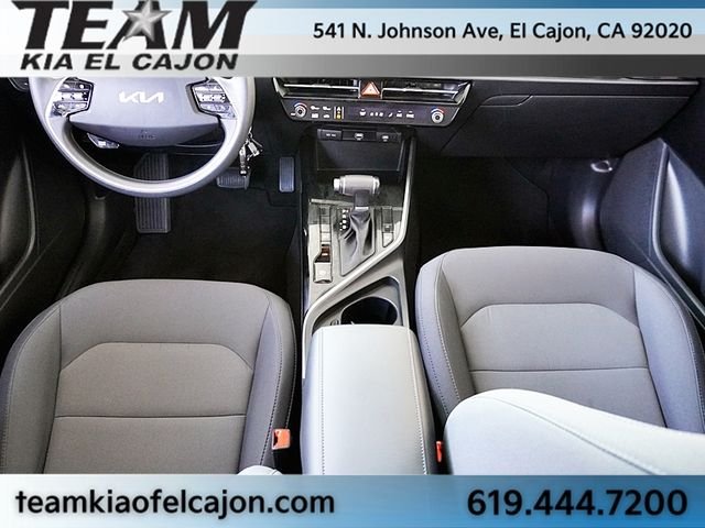 Used 2024 White Kia LX image 20