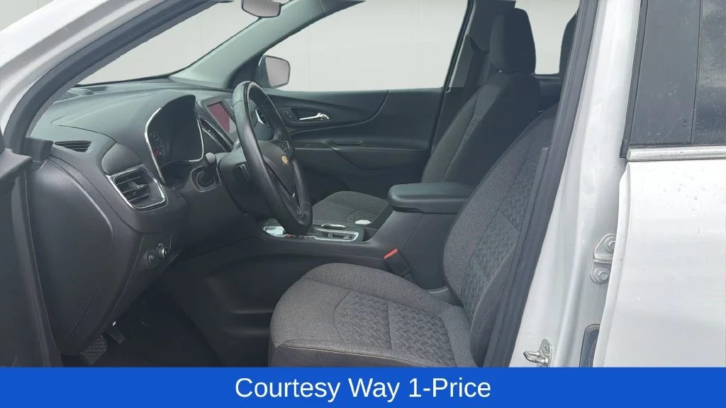 Used 2024 White Chevrolet LT image 12