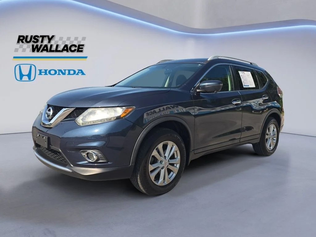 Used 2016 Arctic Blue Metallic Nissan SV image 1
