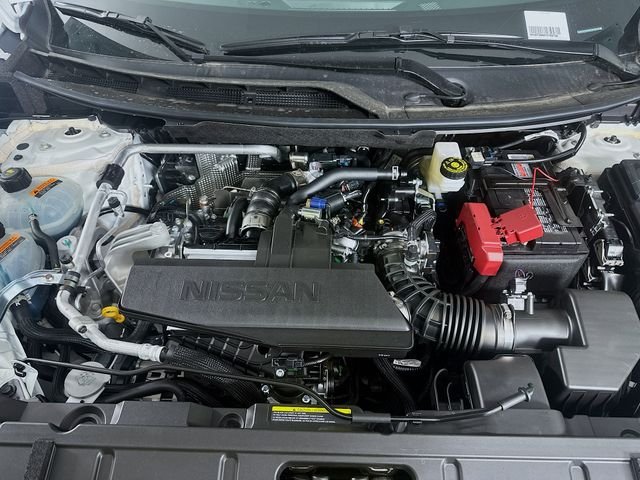 New 2026 Everest White Pearl TriCoat Nissan Dark Armor™ image 10
