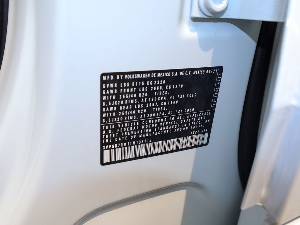 New 2026 White Volkswagen SE R-Line Black image 33