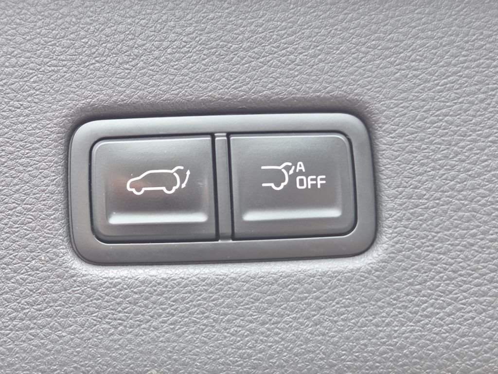 2022 Kia Carnival SX - Photo 27