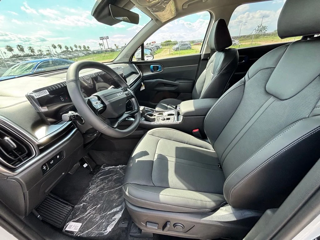 New 2026 White Kia EX image 16