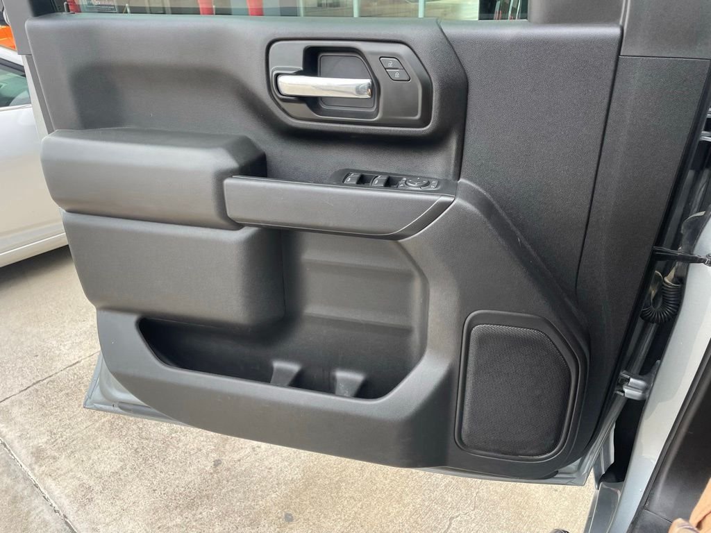 Used 2024 Gray Chevrolet Custom image 9