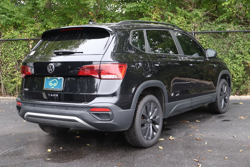 2024 Volkswagen Taos S - Photo 8