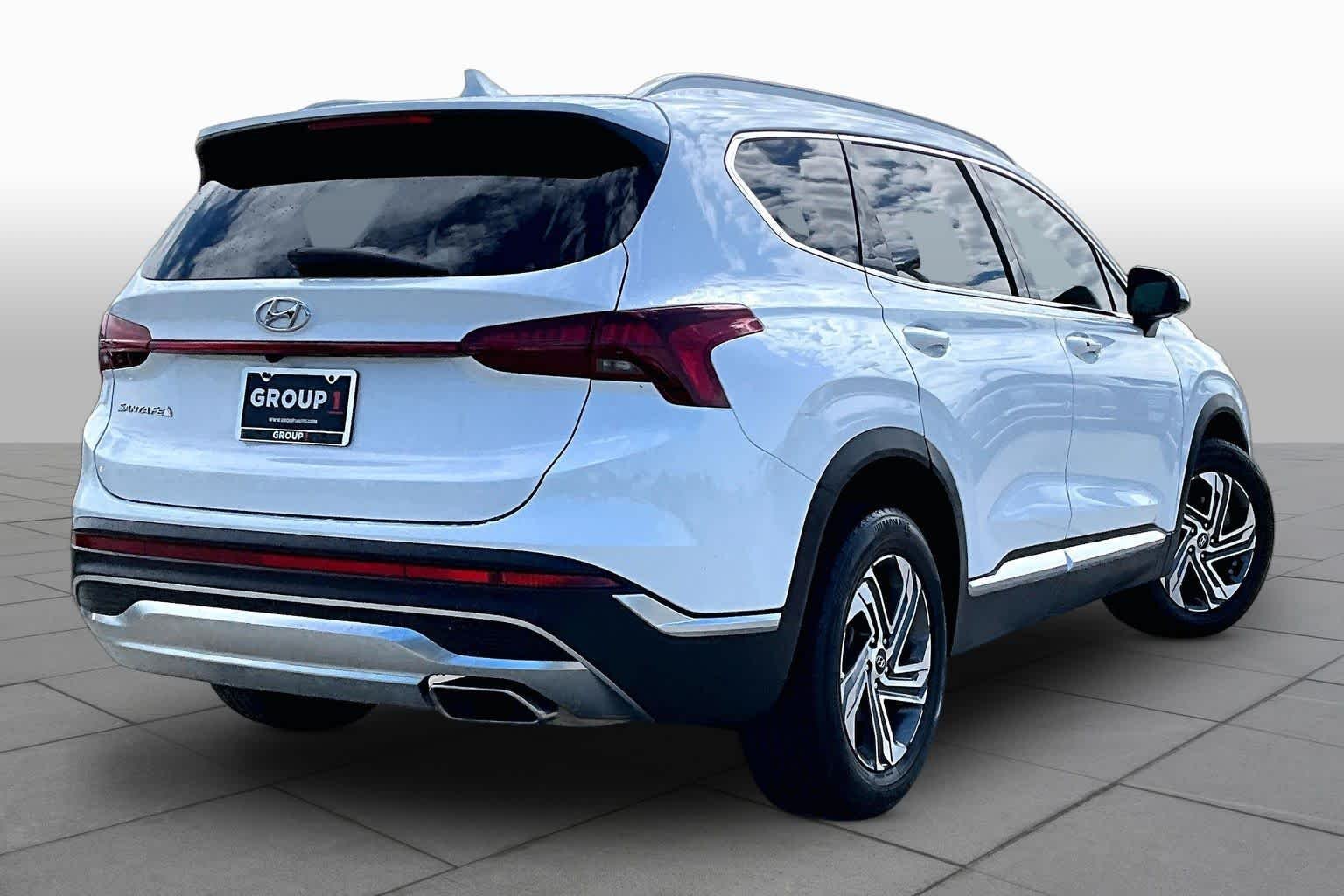Used 2022 Quartz White Hyundai SEL image 12