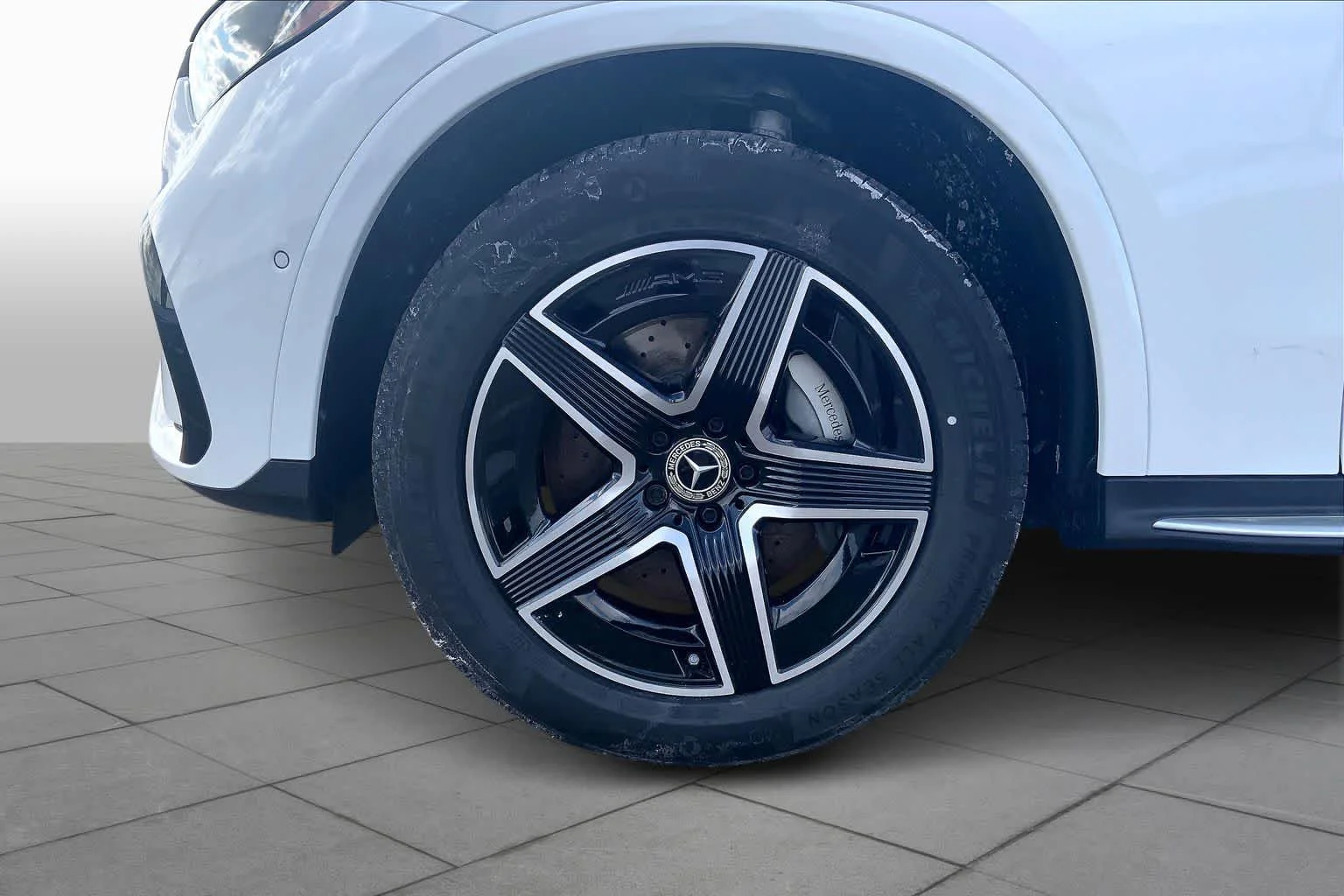 New 2026 Polar White Mercedes-Benz GLC 300 image 17