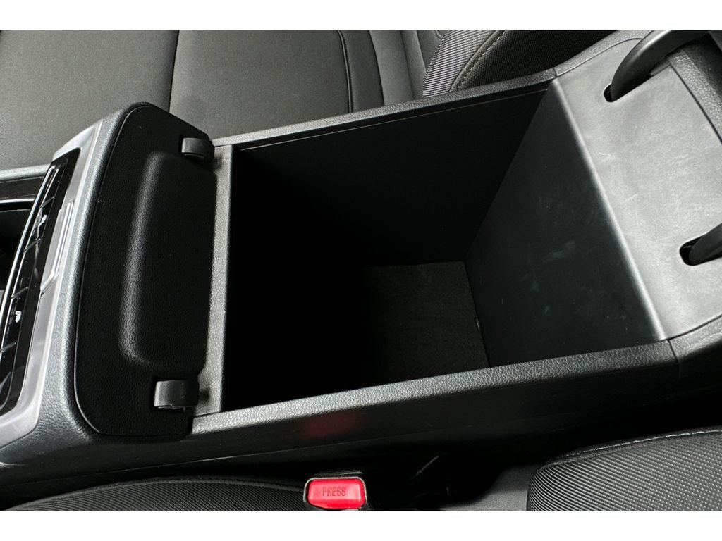 Used 2022 Phantom Black Hyundai SEL image 33