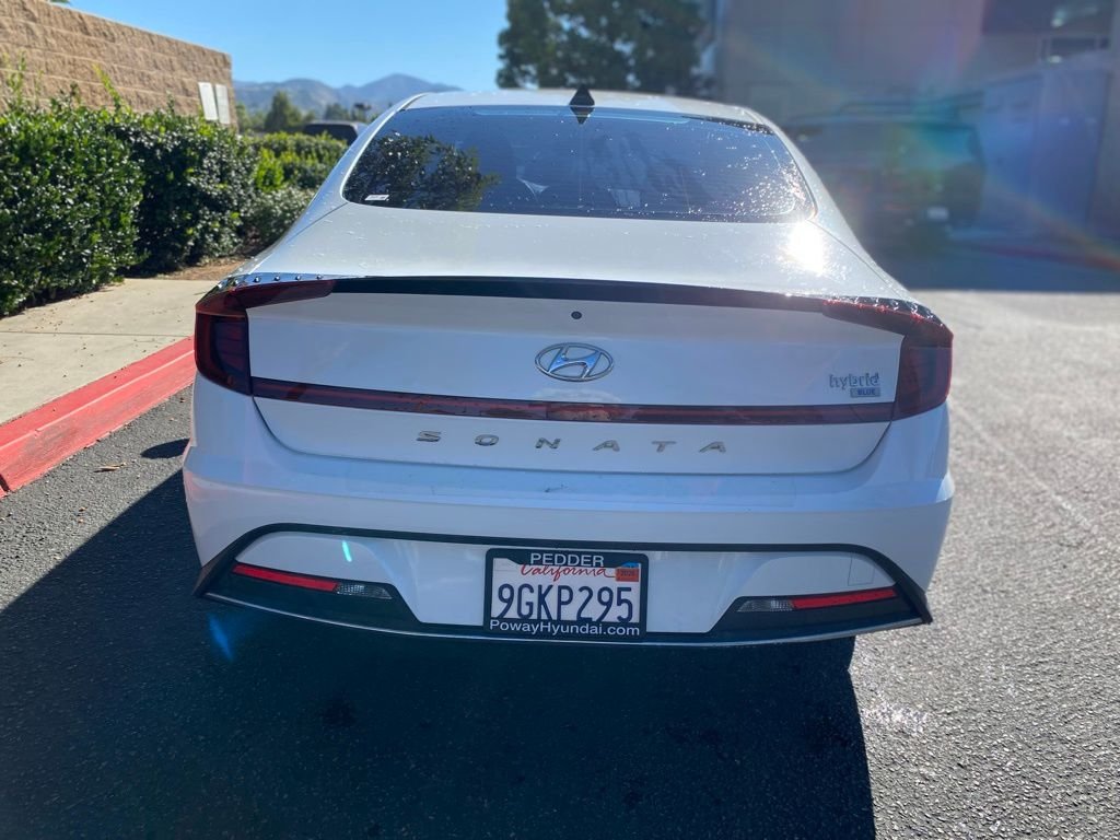 Used 2023 White Hyundai Blue image 8