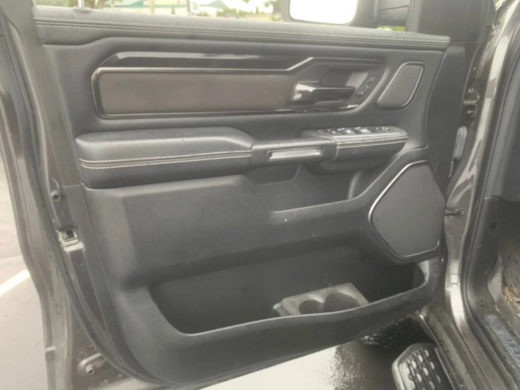 Used 2022 Granite Crystal Metallic Clearcoat Ram Laramie image 13