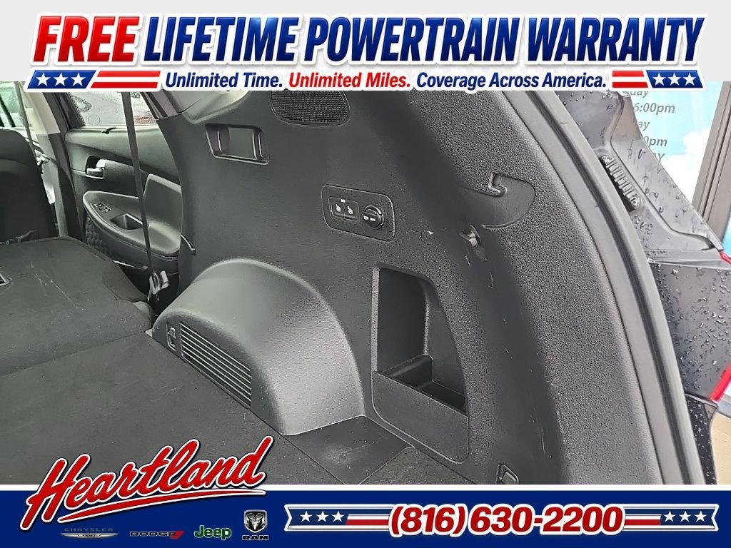 Used 2022 Black Hyundai Limited image 93