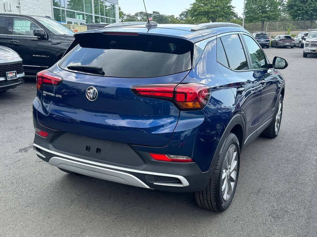Used 2023 Sapphire Metallic Buick Select image 3
