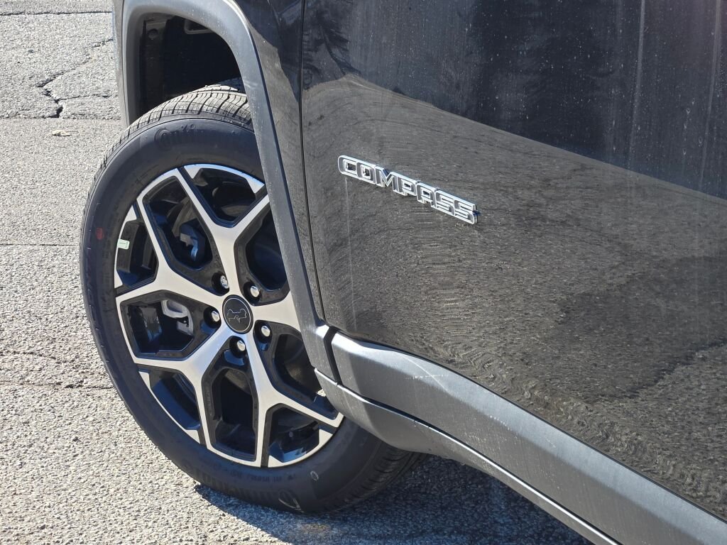 2026 Jeep Compass Limited - Photo 17