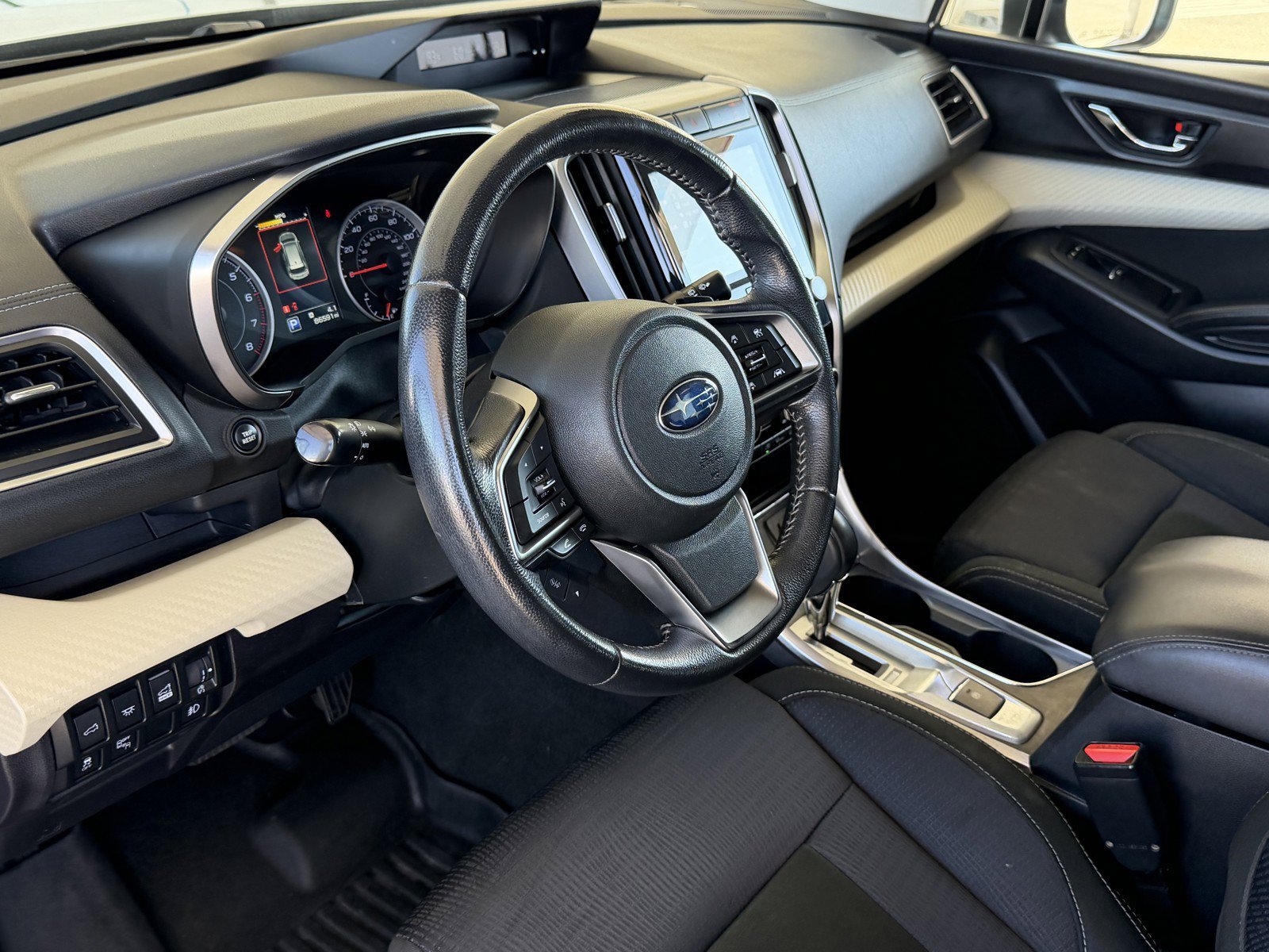 Used 2020 Ice Silver Metallic Subaru Premium image 18