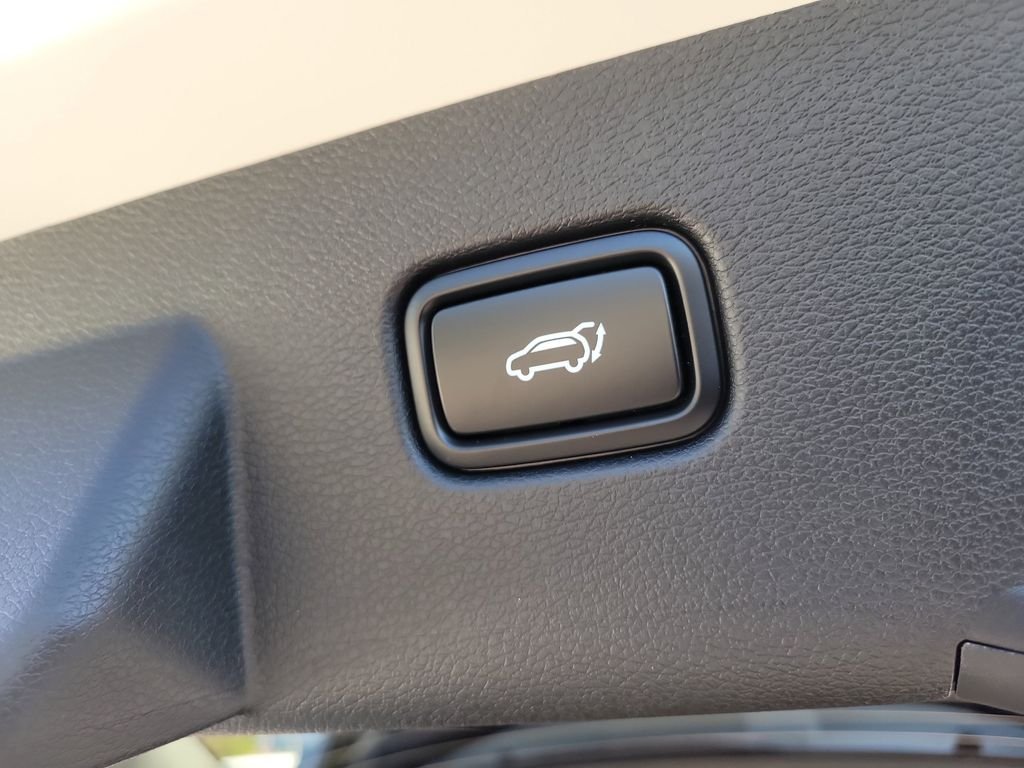 New 2026 Glacial White Pearl Kia EX image 15