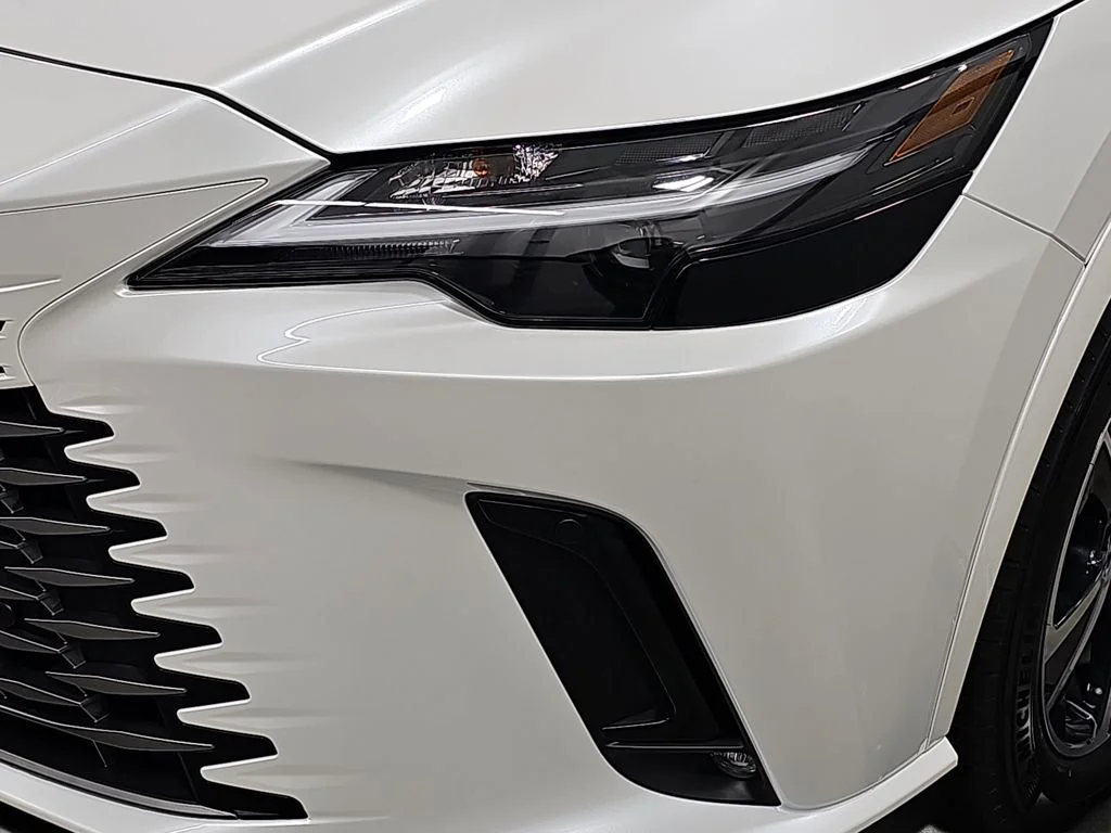 New 2026 Eminent White Pearl Lexus AWD image 30