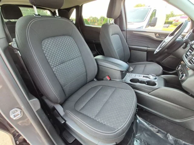 Used 2024 Gray Ford Active image 34