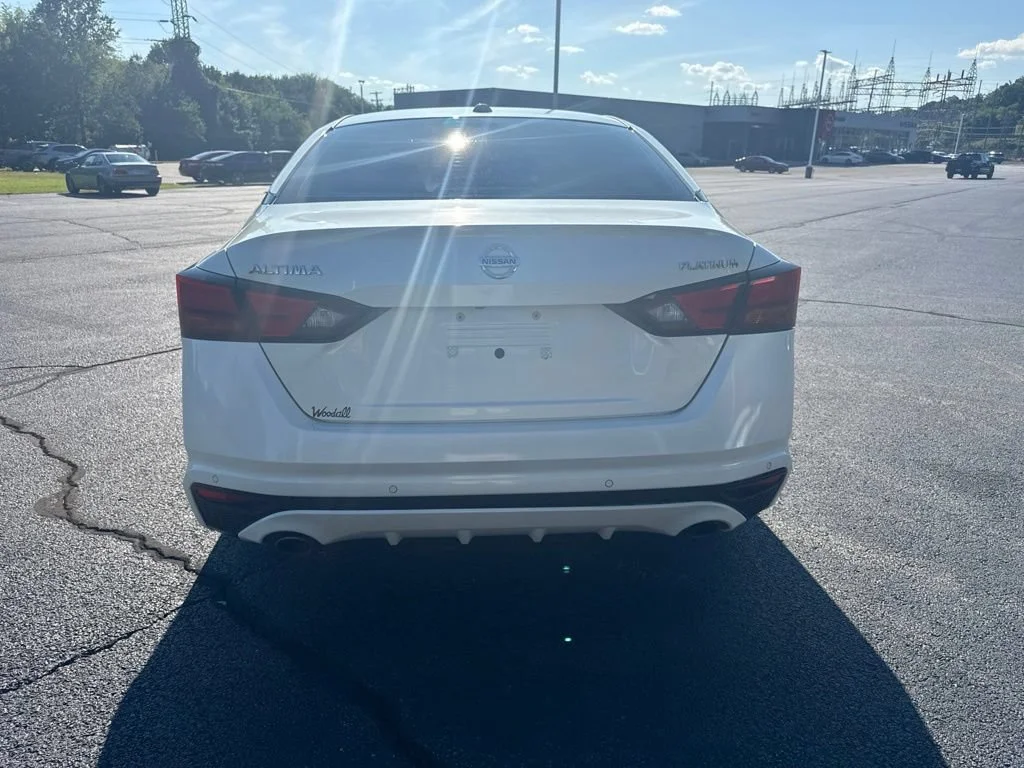 Used 2019 Pearl White Tricoat Nissan 2.5 Platinum image 7